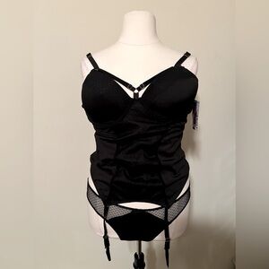 NWT two piece black lingerie (3x/4x) with garter holders